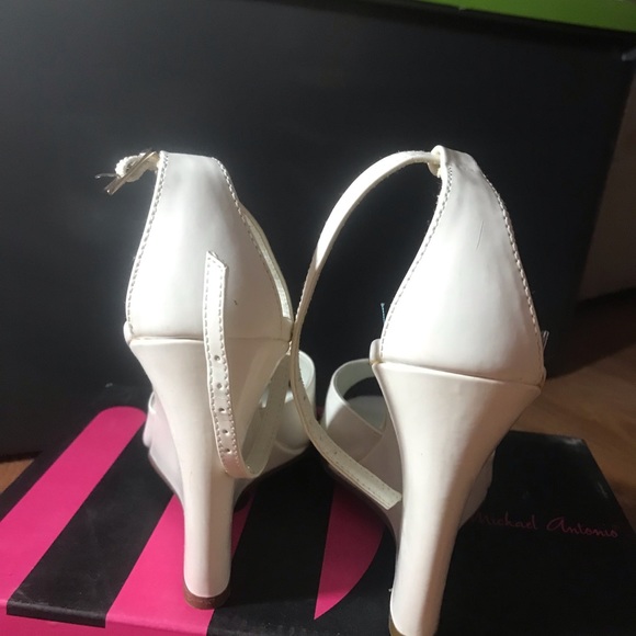 White wedges - Picture 3 of 3